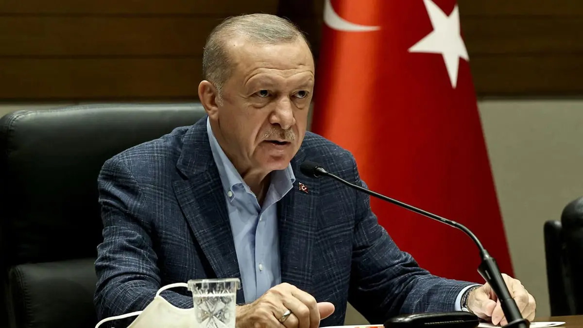 الرئيس التركي يؤكد مجددًا دعمه لأسعار فائدة منخفضة وسط هبوط الليرة