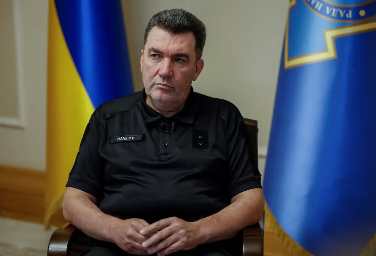 بعد تغيير قادة الجيش.. الرئيس الأوكراني يُقيل أمين مجلس الأمن القومي