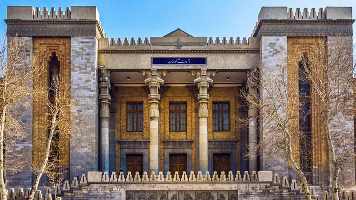 إيران تنصح مواطنيها بعدم السفر للولايات المتحدة‎