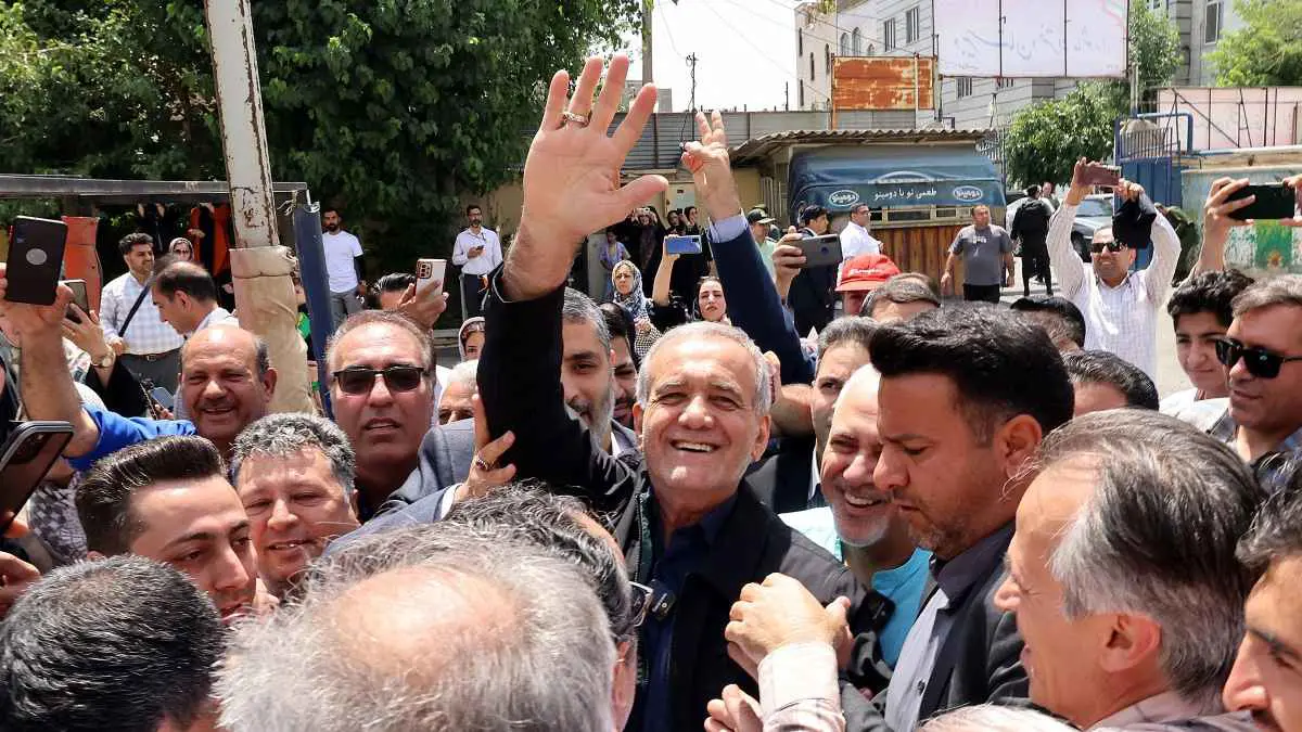 إلغاء أول مؤتمر صحفي للرئيس الإيراني المنتخب بزشكيان