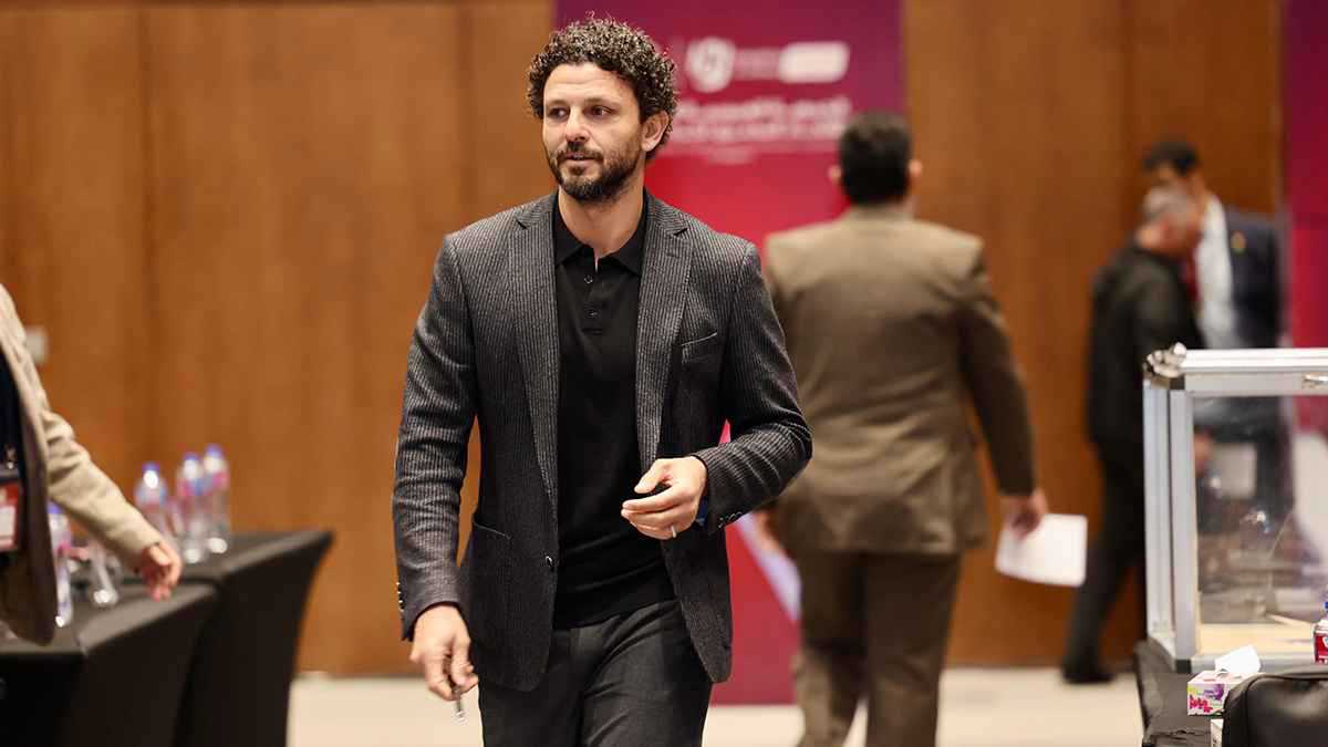 بعد انسحاب الخطيب.. أول خطوة من حسام غالي في انتخابات الأهلي | إرم نيوز