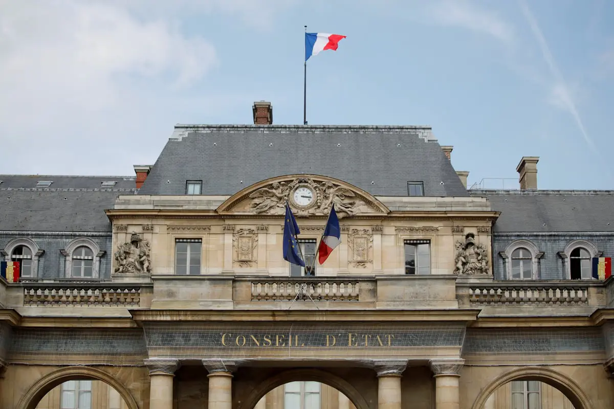 القضاء الفرنسي يلغي أمر ترحيل جزائرية عائدة من سوريا