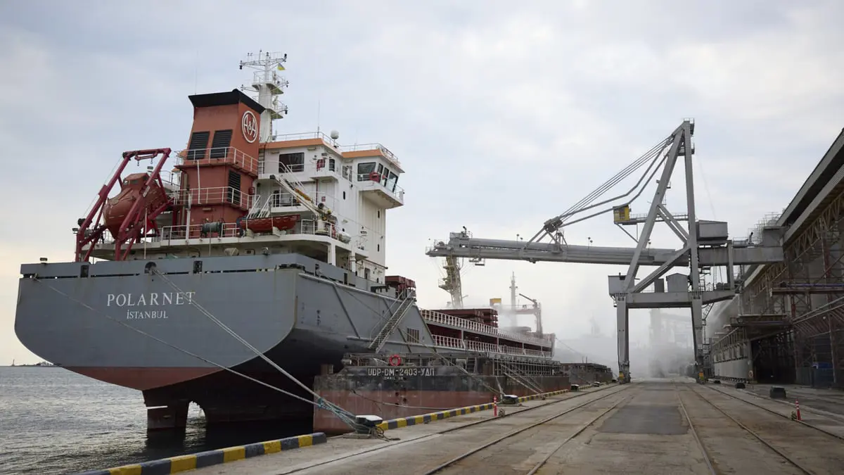أوكرانيا تعلن إرسال أكبر قافلة من سفن الحبوب منذ فك حصار موانئها