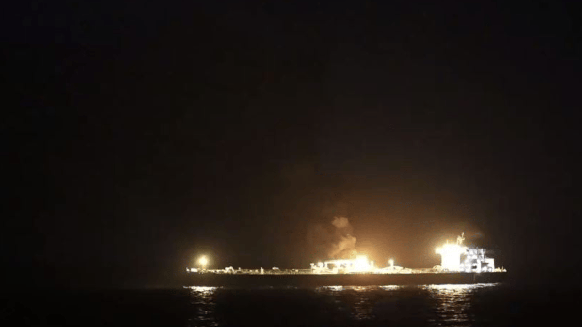  ما حقيقة إحراق ميليشيا الحوثي للسفينة البريطانية مارلين لندا؟
