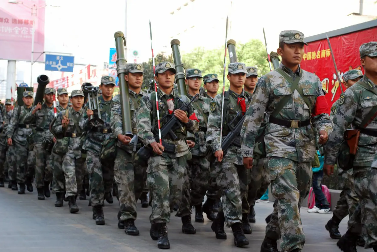 "إياكم ومواقع التواصل".. الجيش الصيني يوجه تحذيرا نادرا لمنتسبيه