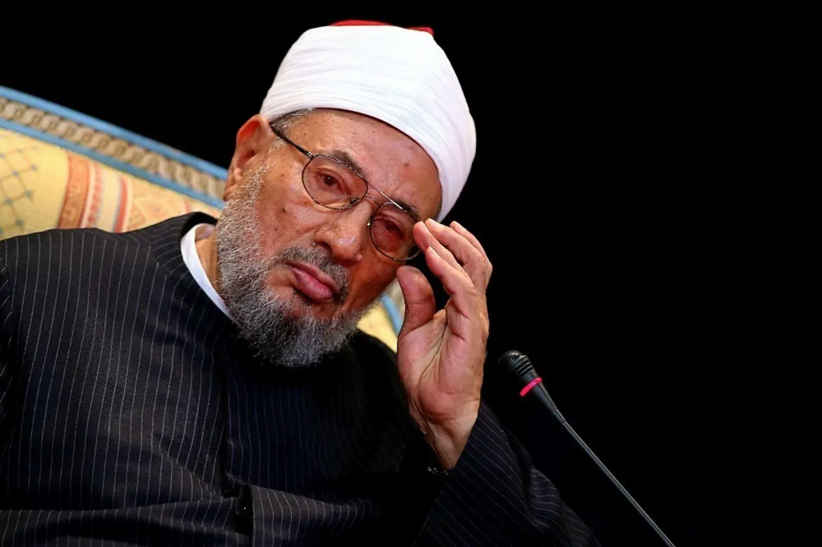 علماء الأزهر يستنكرون هجوم القرضاوي على أحمد الطيب