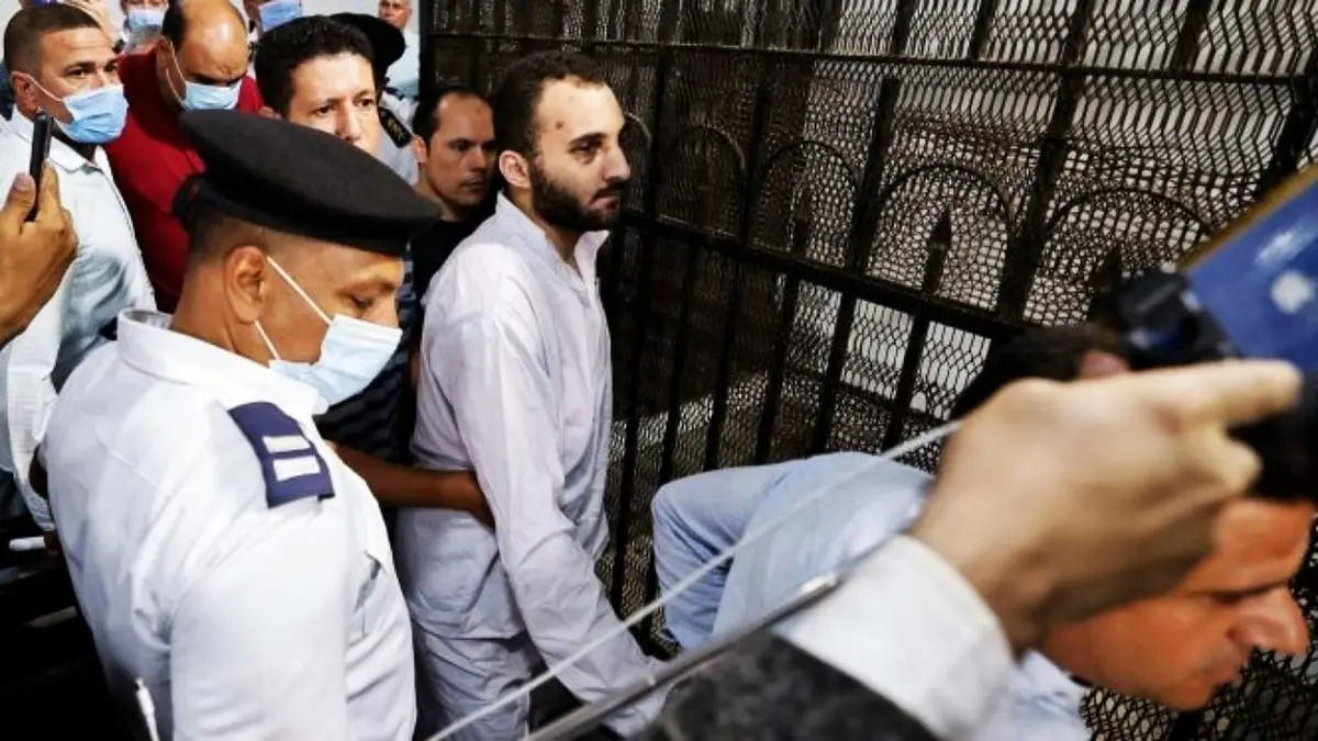 لماذا قرر محامي محمد عادل المتهم بقتل نيرة أشرف الانسحاب من القضية؟