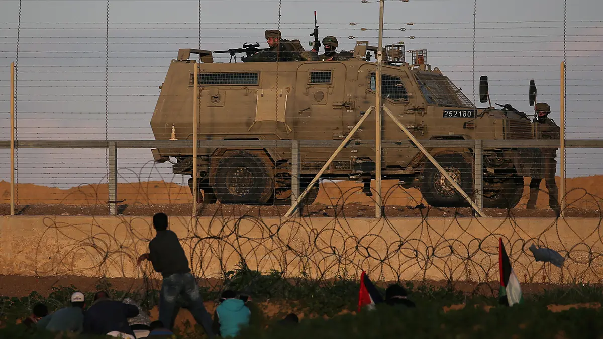 مقتل فلسطيني في غزة بعد إصابة ضابط إسرائيلي على الحدود