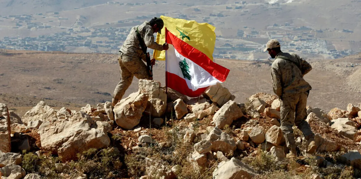 وصول 5 أسرى من حزب الله إلى لبنان ضمن صفقة تبادل مع "تحرير الشام"