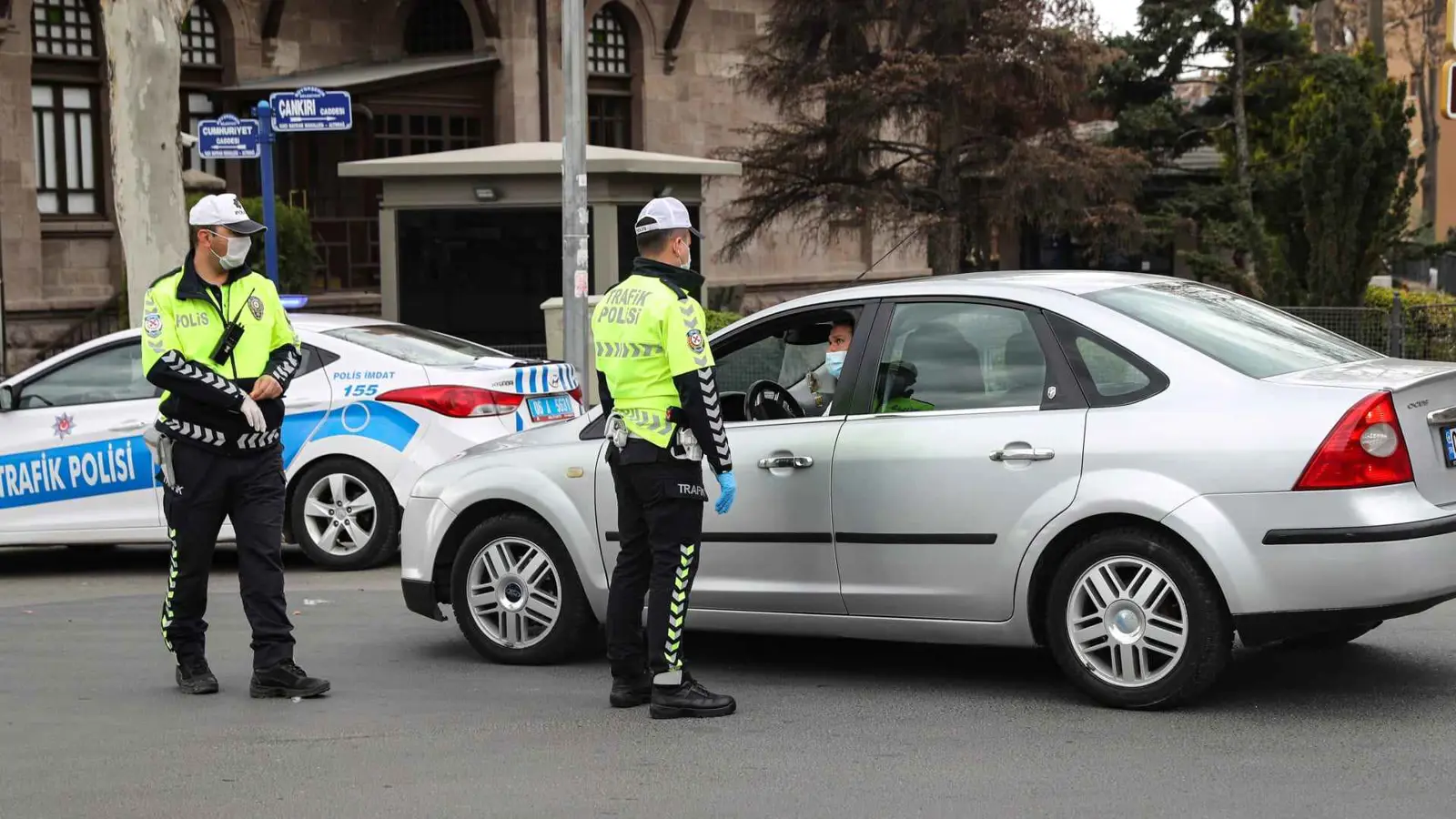 تركيا.. توقيف 525 شخصاً في أكبر حملة ضد المخدرات