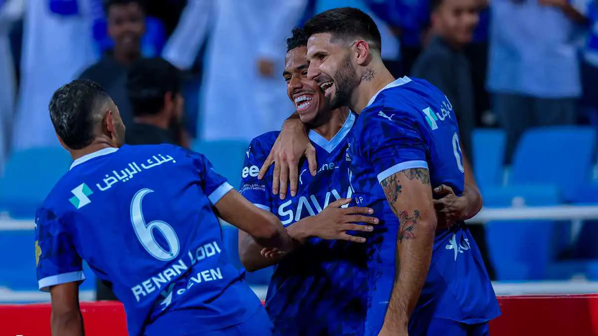 ريمونتادا للهلال أمام ضمك تصعد به لصدارة ترتيب الدوري السعودي (فيديو)