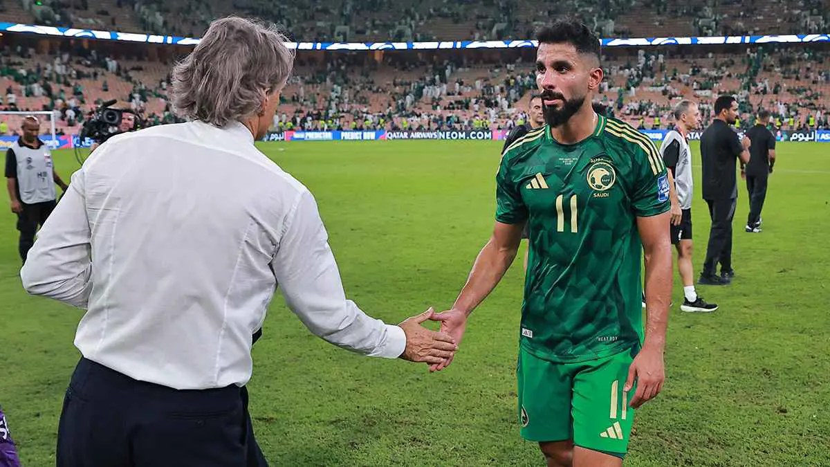 شكوى من لاعبي منتخب السعودية ضد مانشيني (فيديو)