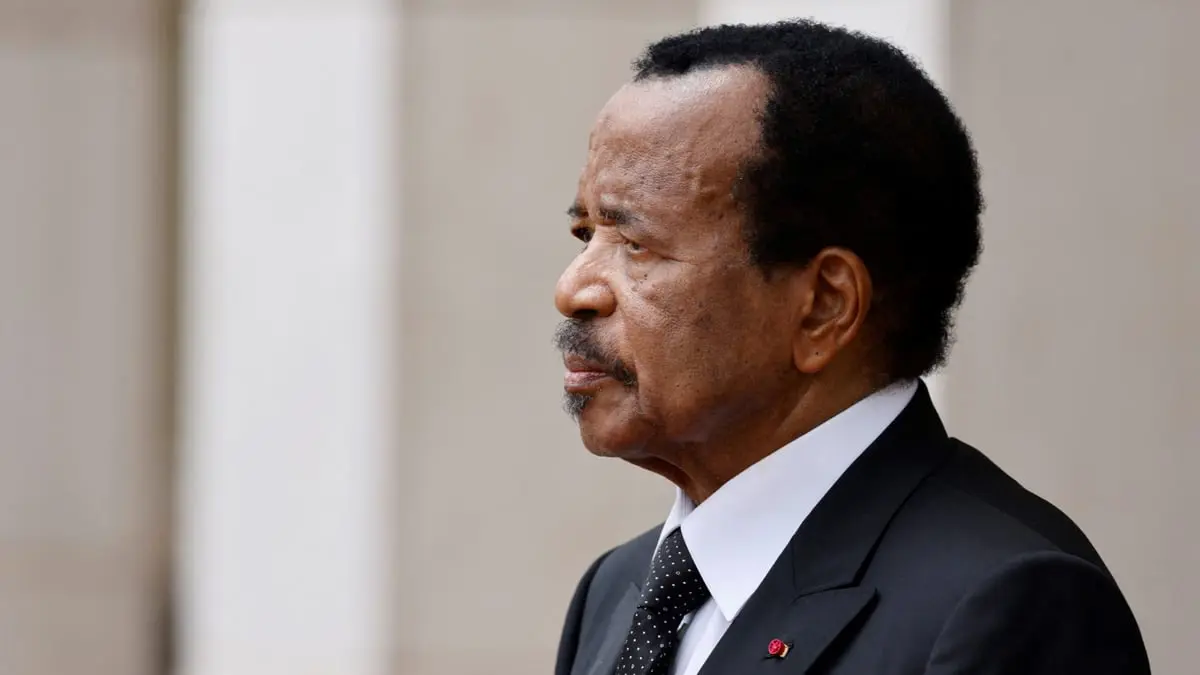 رئيس الكاميرون ينهي السلطة العسكرية على المخابرات