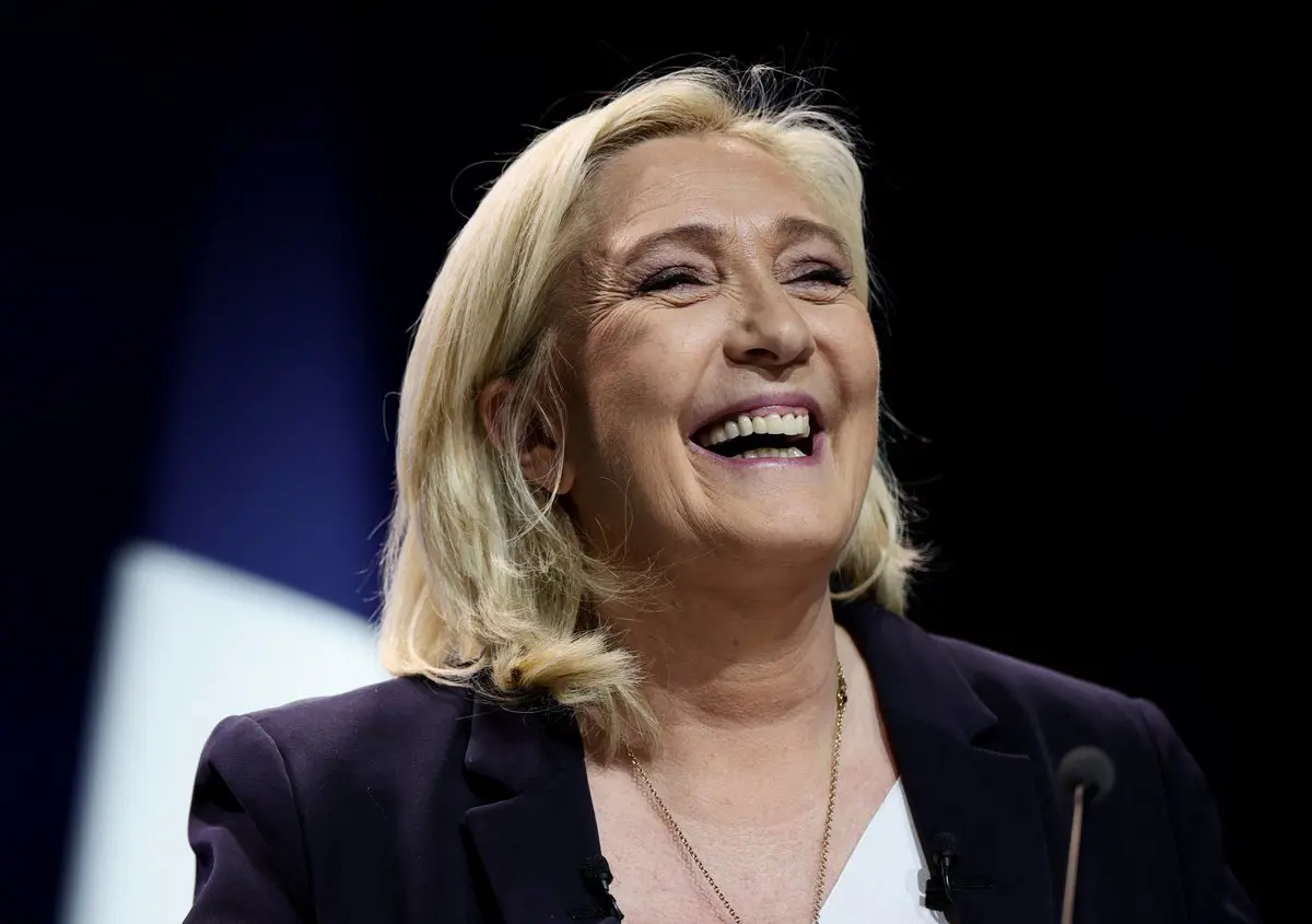 "نسفٌ لليبرالية".. صعود اليمين المتطرف في فرنسا يهز أركان أوروبا
