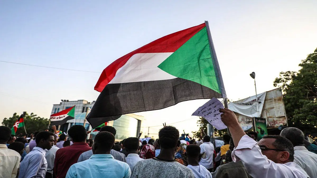 أمريكا: ننظر في احتمال رفع السودان من لائحة الإرهاب