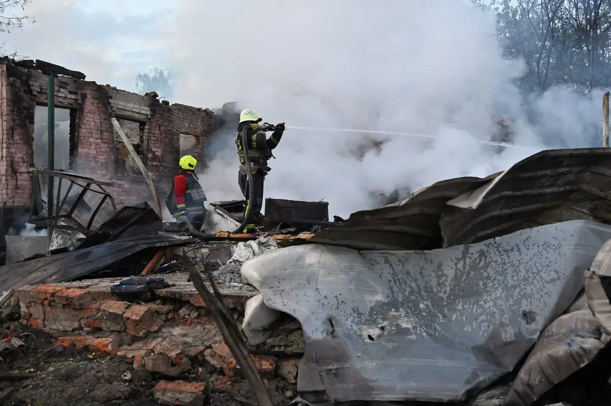 مقتل شخصين جراء قصف روسي لمخزن مواد بناء في خاركيف
