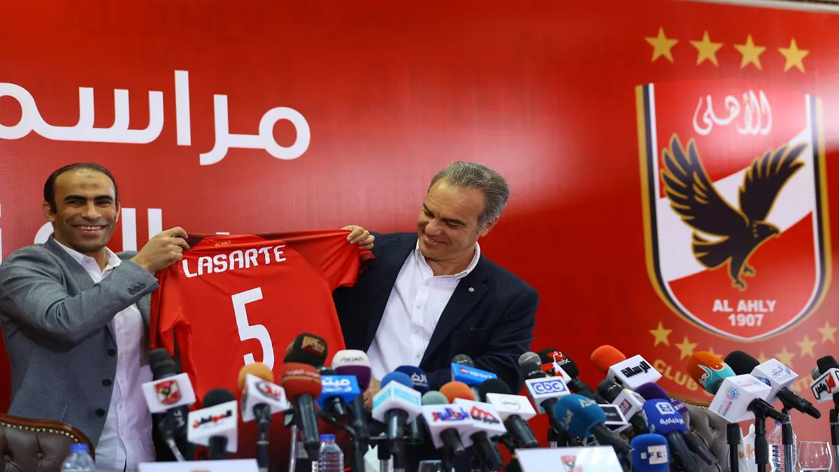 النادي الأهلي المصري يعلن موعد أول لقاء رسمي تحت قيادة مارتن لاسارتي