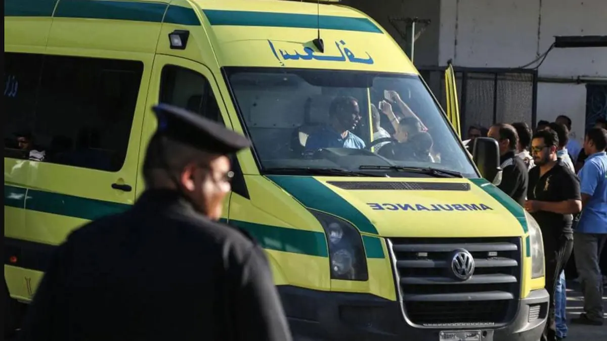 مصر.. مصرع 5 من أسرة واحدة بحادث سير مروع
