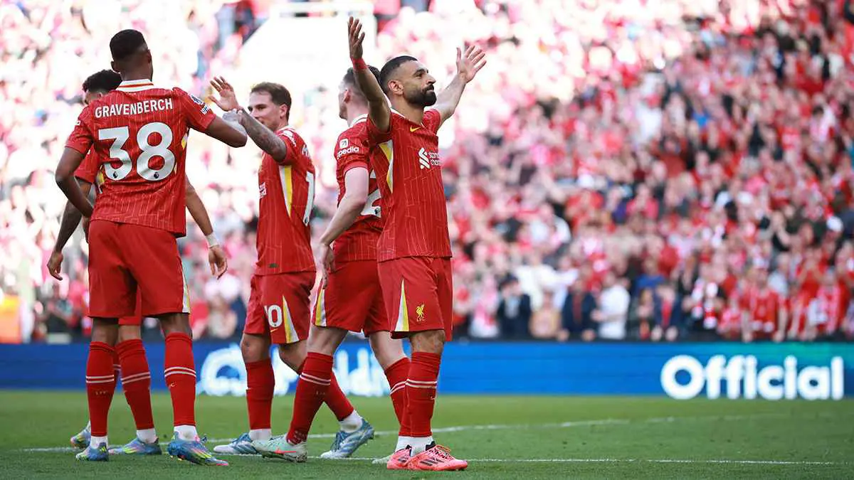 مصارع يفاجئ محمد صلاح: "هذه المرة الأولى التي أفعلها" (صورة)