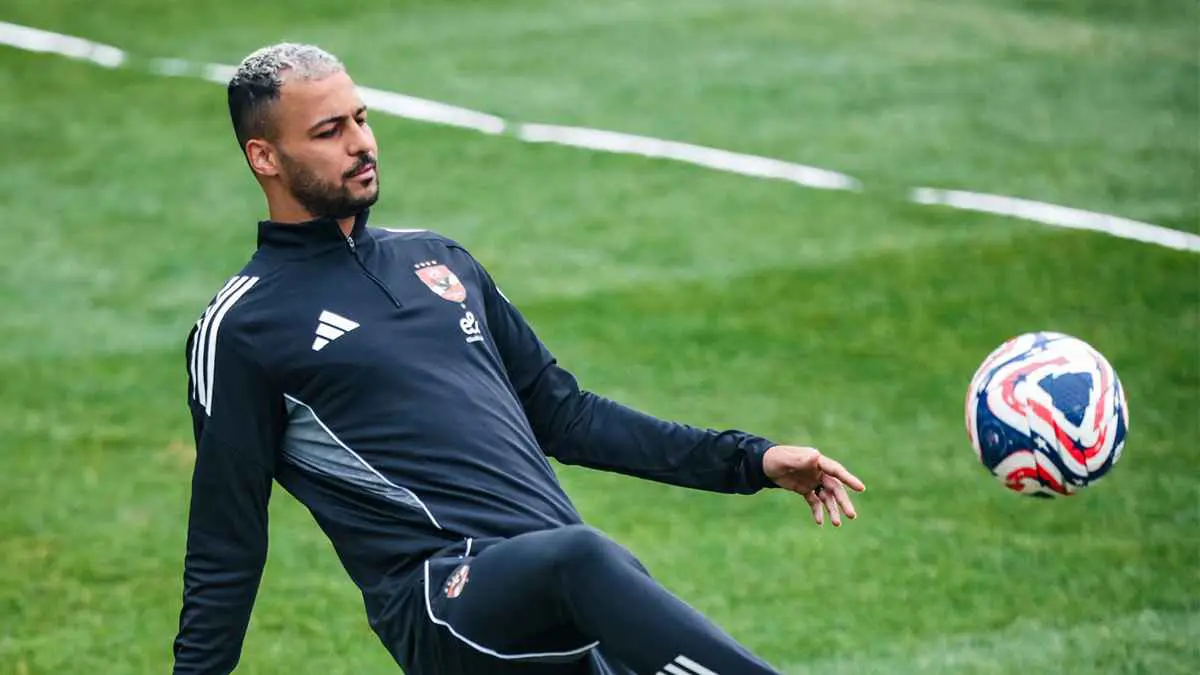 أحمد رمضان "بيكهام" في تدريبات الأهلي المصري