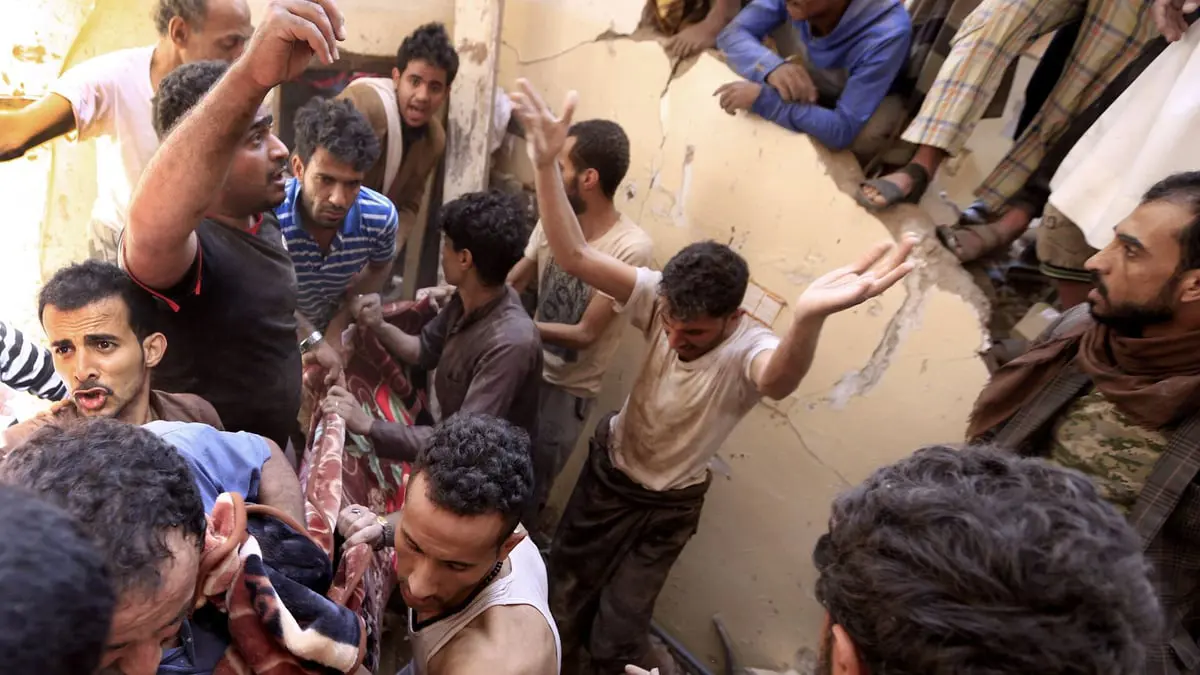 مصادر لـ"إرم نيوز": ارتفاع ضحايا التدافع في صنعاء إلى 82 قتيلا

