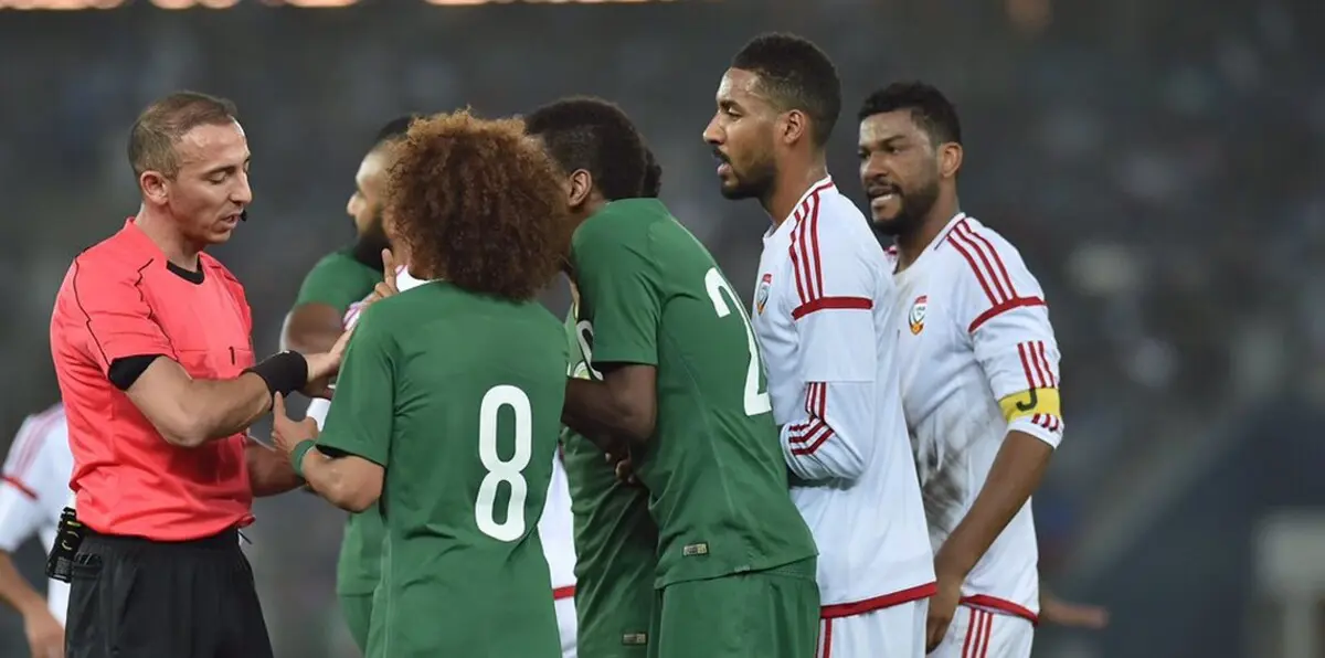 مباراة السعودية والإمارات في خليجي 23 شهدت حضورًا نسائيًا (صورة)