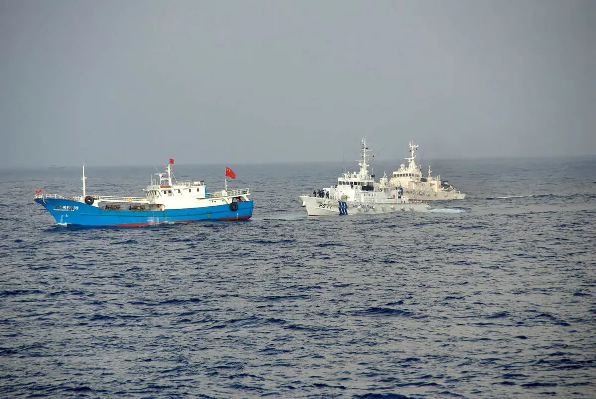 الأرجنتين تحمي الحبار في بحرها بعملية ضد السفن الصينية 