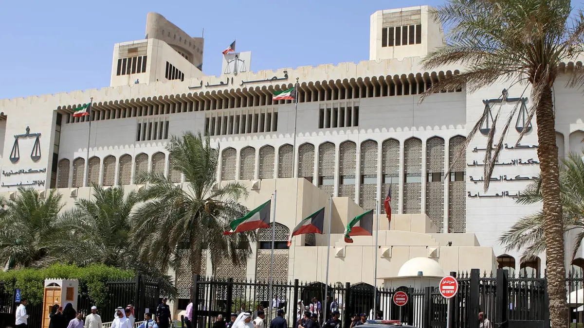 الكويت.. براءة محام من تهمة الإساءة للأمير والتحريض على قلب نظام الحكم