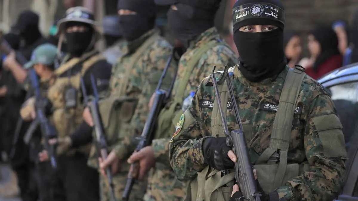 مسؤولون إسرائيليون: تسليح ميليشيات في غزة "سيرتدّ ضدنا"