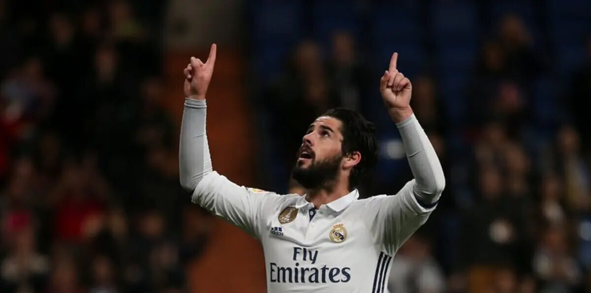 ليس بينهم برشلونة.. 3 أندية تقاتل لضم إيسكو