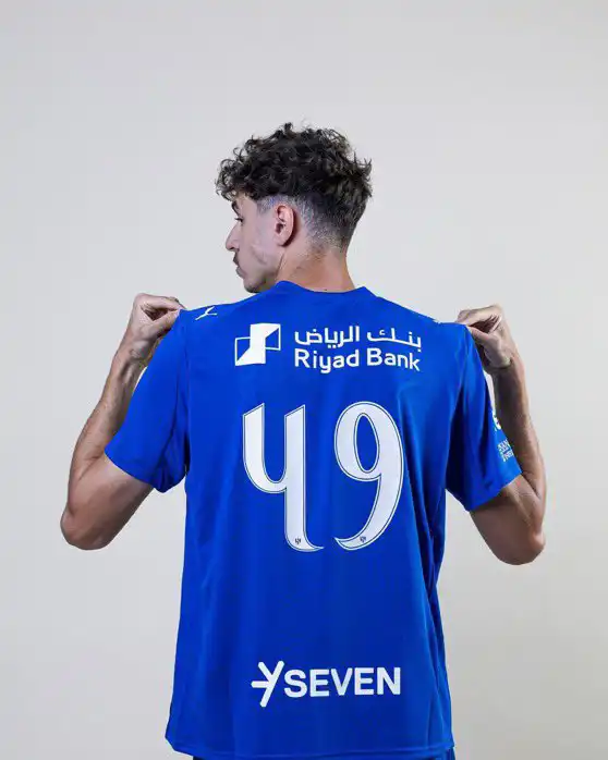 مصطفى حسانين لاعب الهلال السعودي