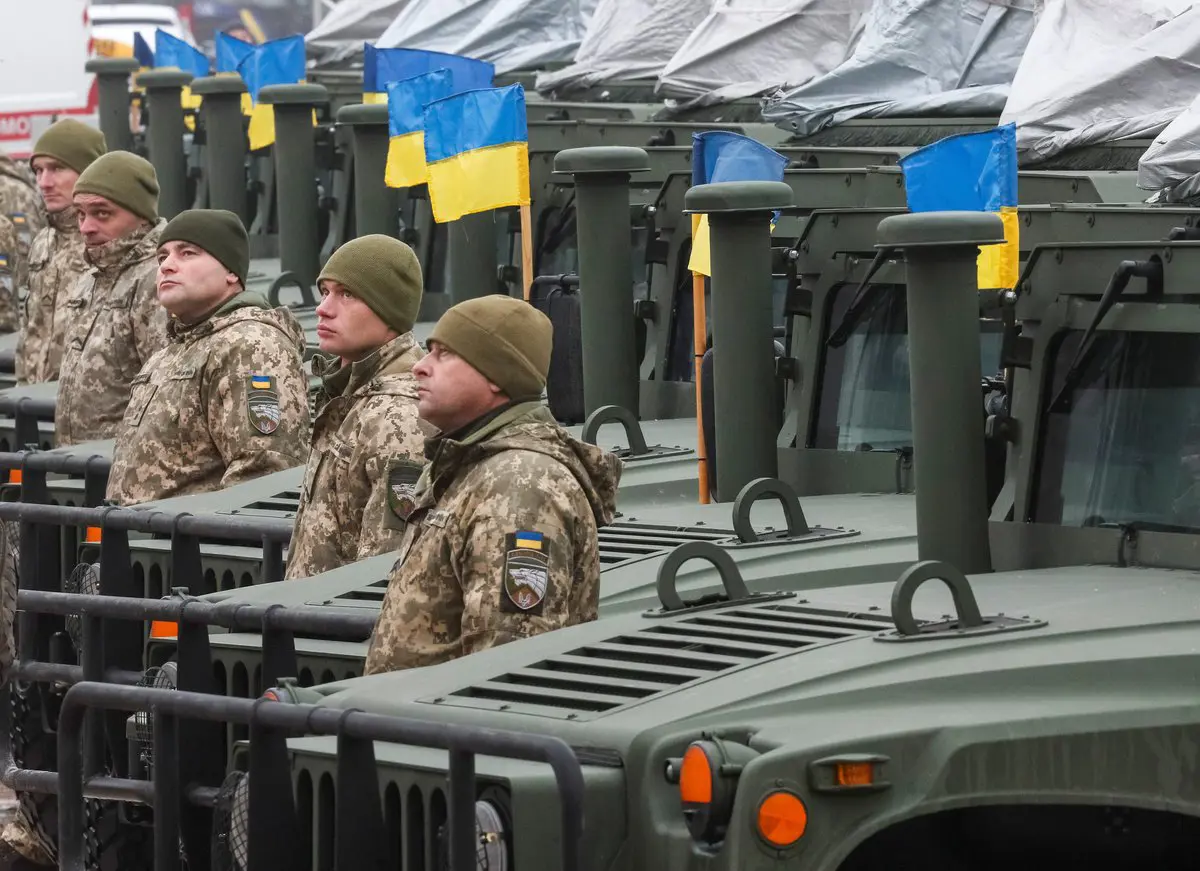 برلمان أوكرانيا يقر مشروع قانون يسمح بتجنيد مساجين