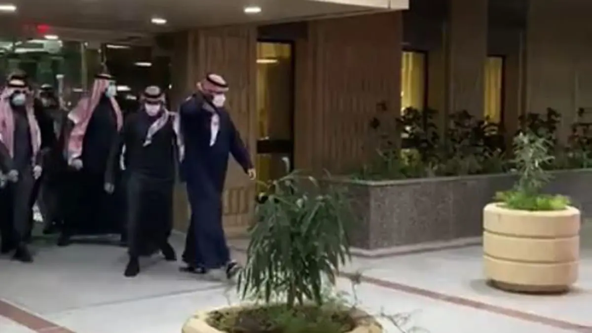 محمد بن سلمان يجري عملية ناجحة لإزالة الزائدة الدودية (فيديو)