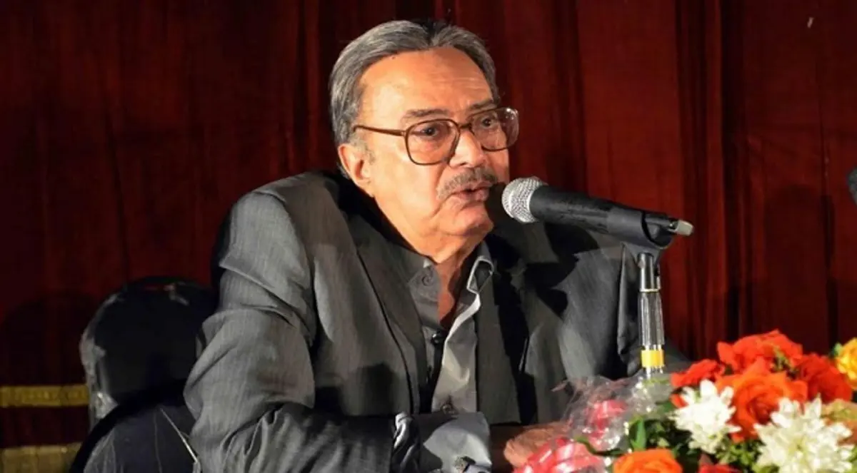 صور.. يوسف شعبان يعود للمسرح بأمر من "السيسي"