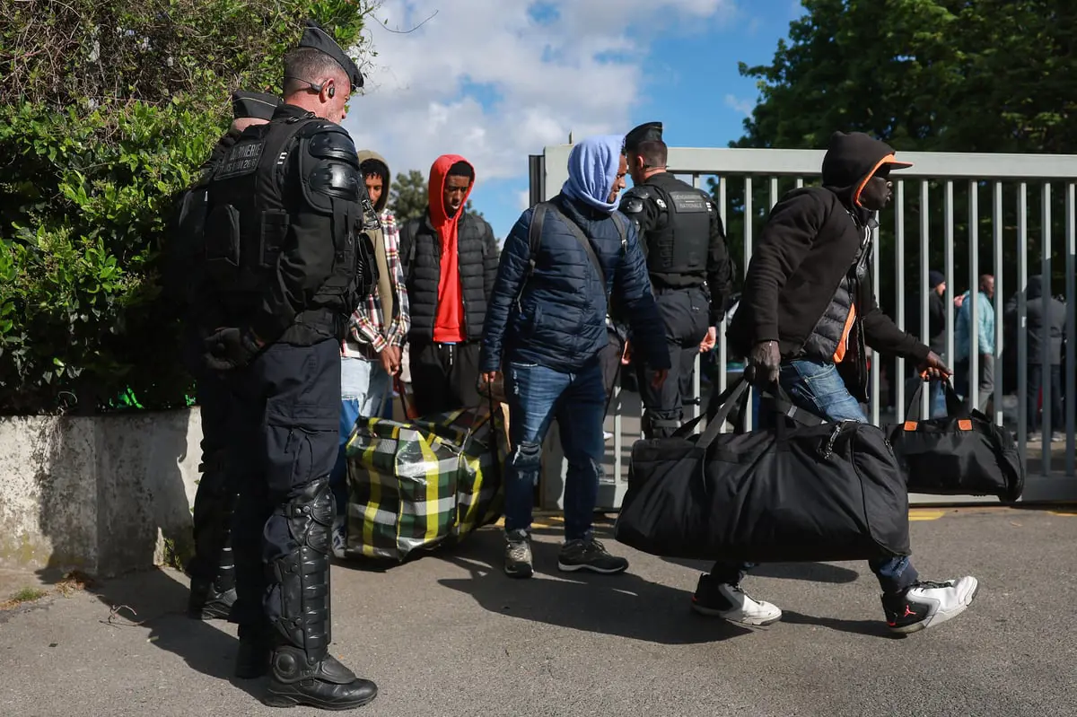 حقوقية بارزة تندد بـ"الانتهاكات الممنهجة" ضد المهاجرين في فرنسا