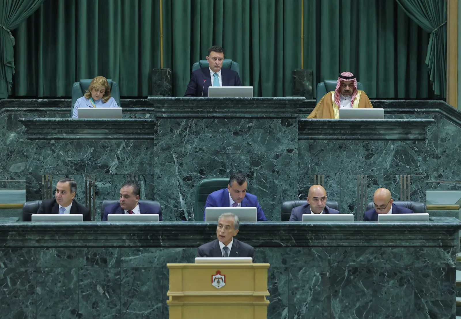 رئيس الوزراء الأردني في جلسة الثقة