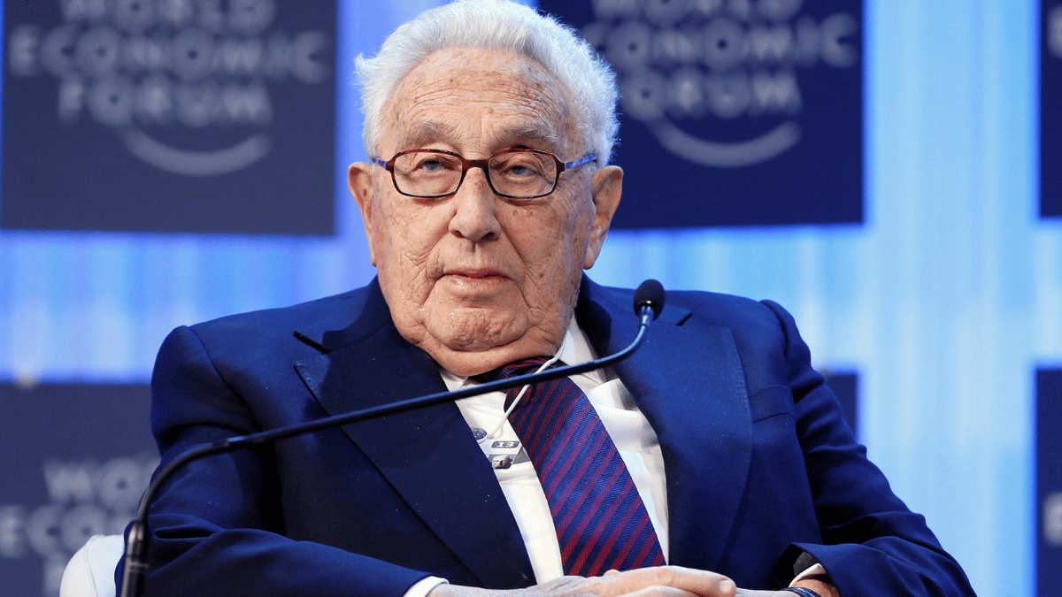  "فنان الدبلوماسية" و"عملاق التاريخ".. تأبين عالمي لكيسنجر‎