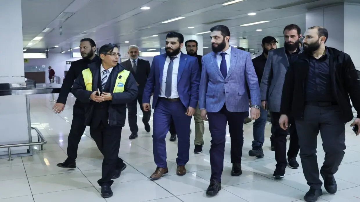الشرع يزور المطار