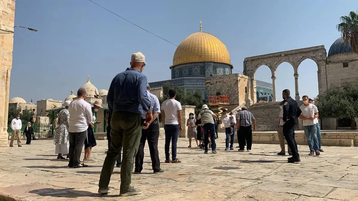 مجددا.. مستوطنون يقتحمون باحات المسجد الأقصى 