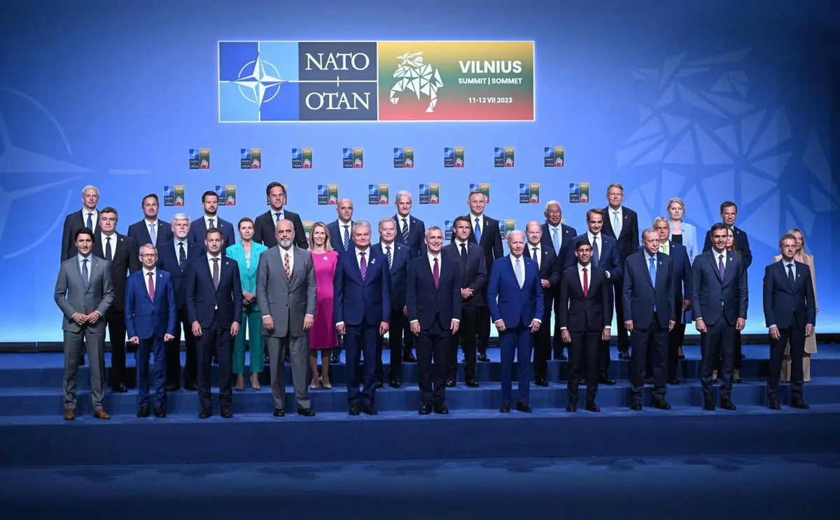 "الناتو" يبحث إنشاء صندوق بقيمة 100 مليار يورو لدعم الجيش الأوكراني
