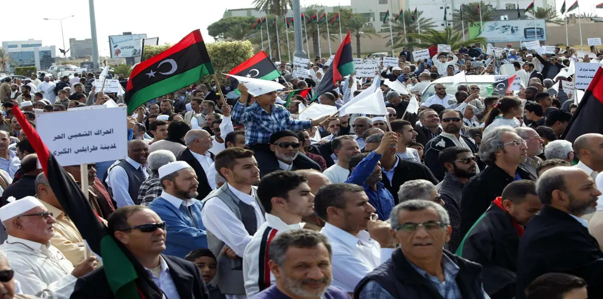 احتجاجات بمدينة "العزيزية" الليبية ضد سياسات حكومة السراج