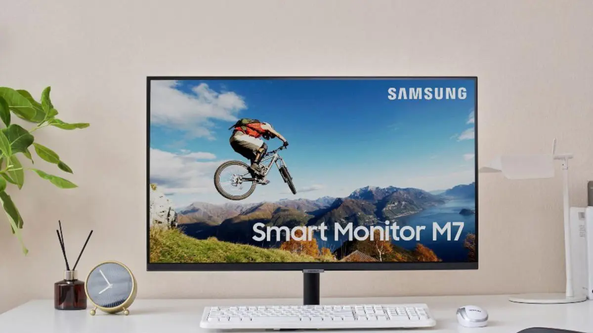 "سامسونغ" تطرح شاشات "Smart Monitor" بأحجام مختلفة