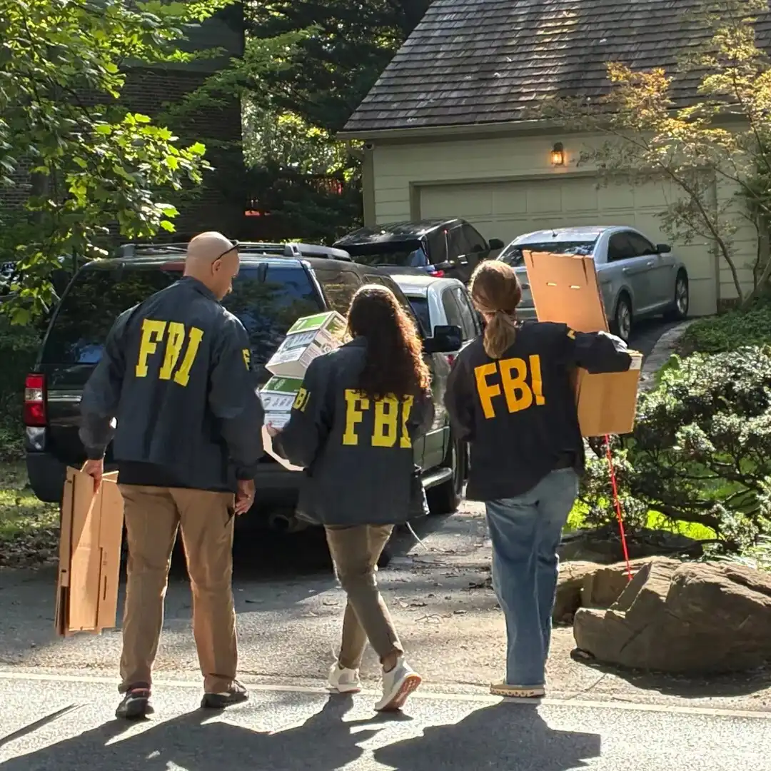  اقتحام قوات الـ"FBI" لمنزل جون بولتون