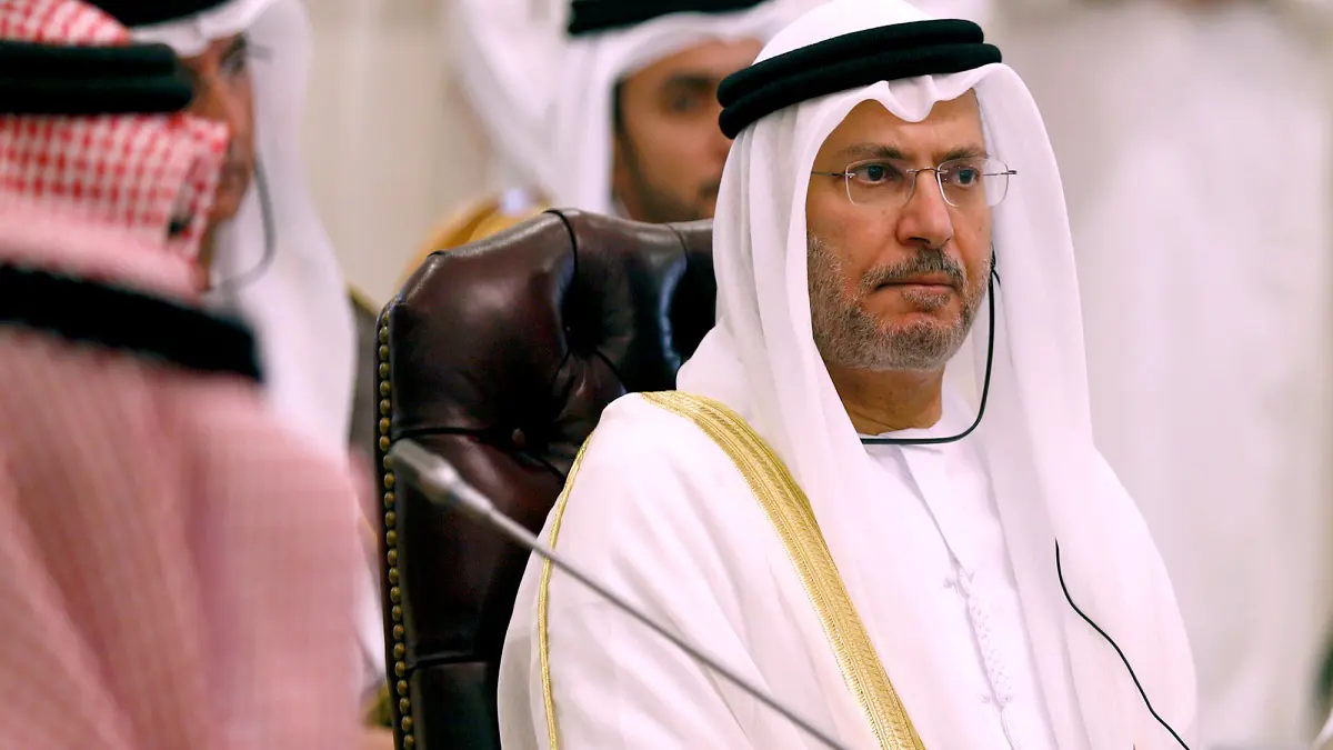 قرقاش: بن جاسم كان سباقًا في التوجه لاستقدام القوات الأمريكية إلى قطر