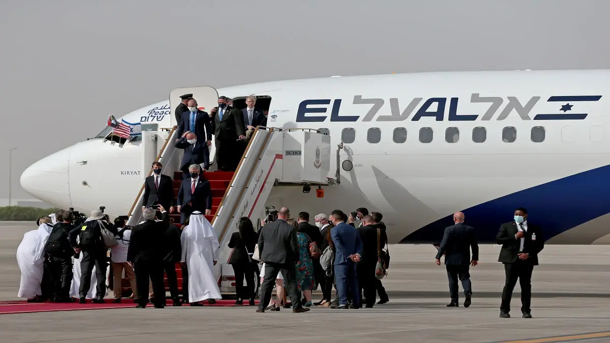 صحيفة أمريكية: رحلات الإسرائيليين إلى الإمارات لم تتأثر بالتهديدات الإيرانية