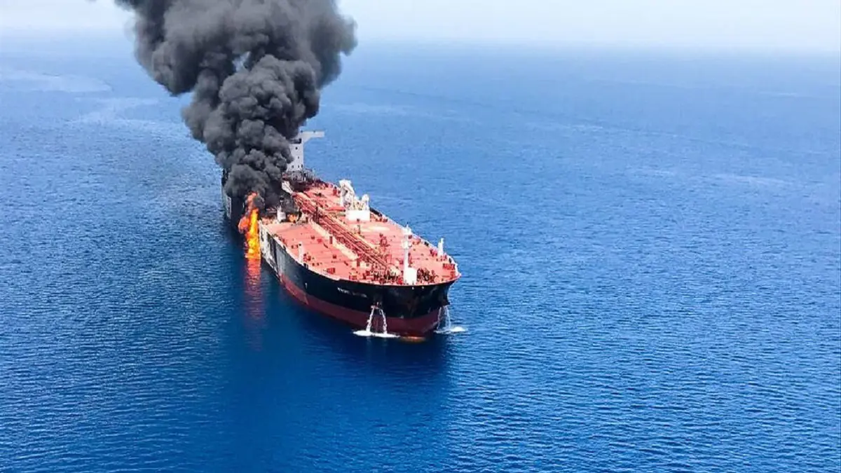 مسؤول أمريكي: طاقم إحدى الناقلتين في خليج عمان رصد عبوة لم تنفجر ملتصقة بها‎