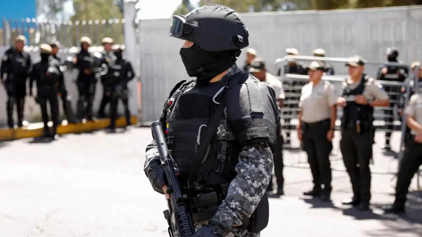 الإكوادور .. فك أسر 49 شخصا اختطفتهم عصابة "لوس لوبوس"