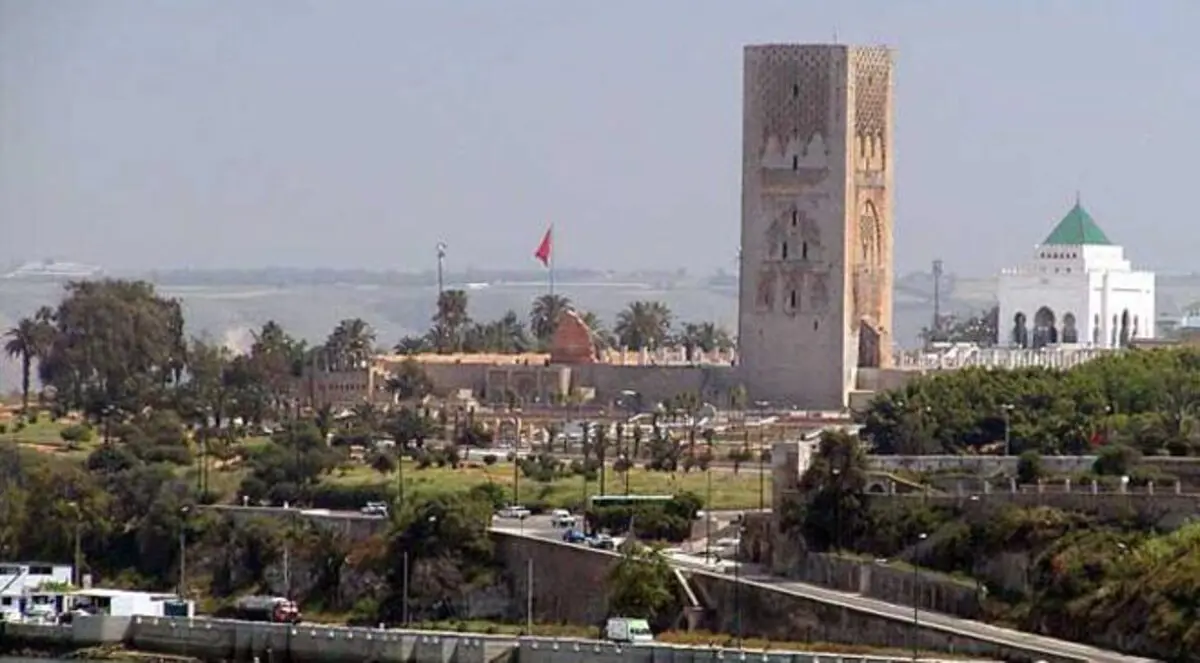 العاصمة المغربية تتطلع إلى "الأنوار" في مواجهة الدار البيضاء
