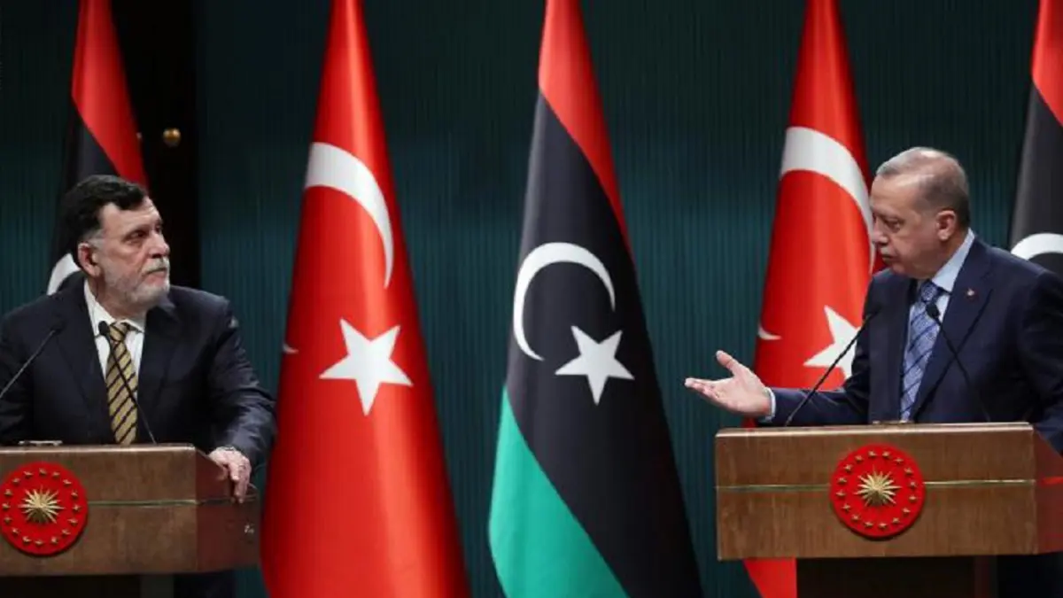 "لوموند": اليونان تسعى لإبعاد ليبيا عن فلك التأثير التركي