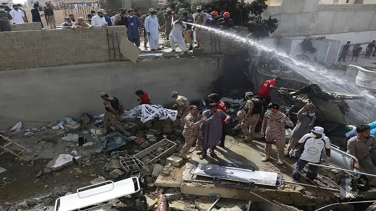 الإمارات تؤكد تضامنها مع باكستان بعد حادثة الطائرة المنكوبة